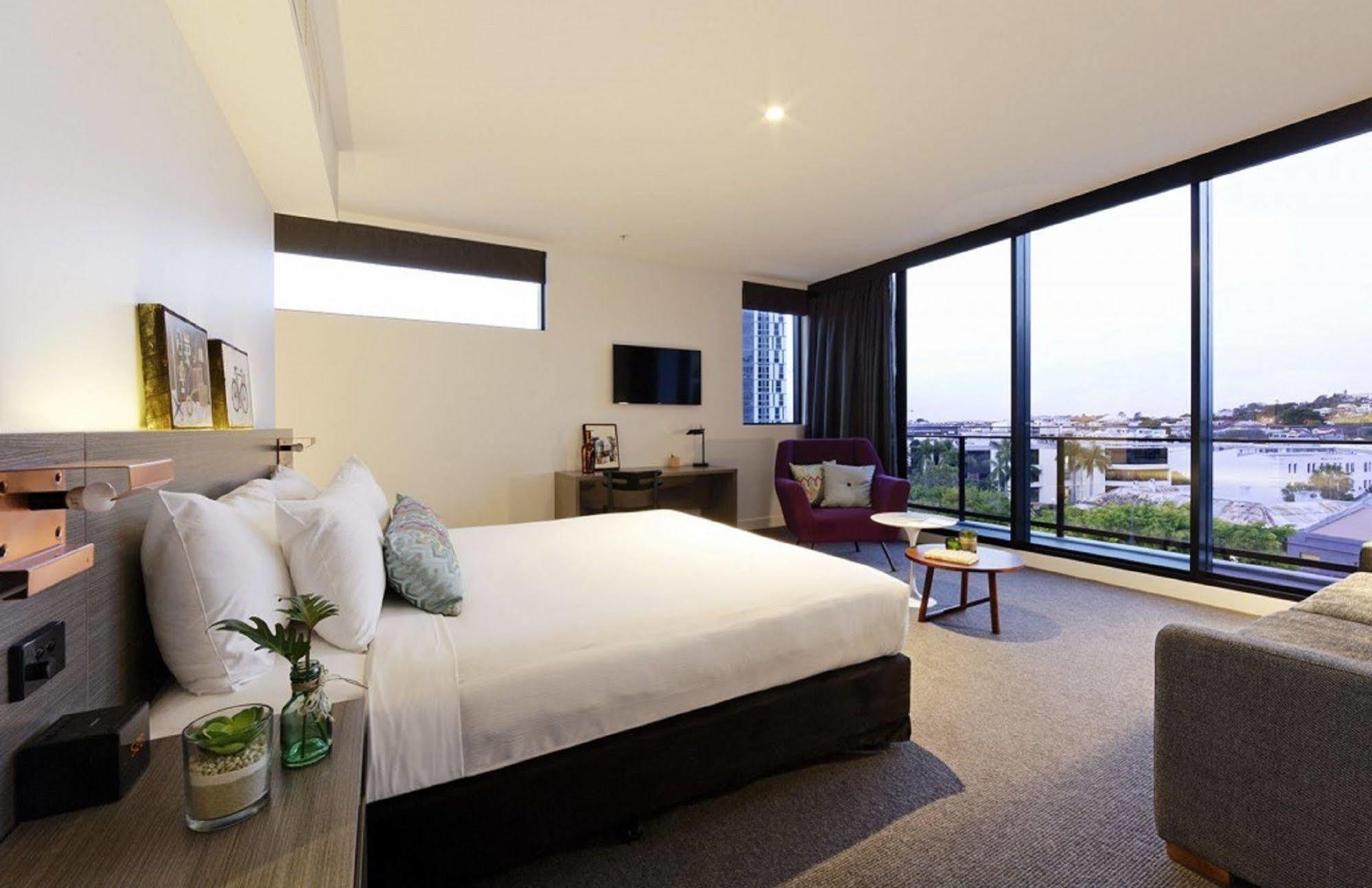 Alpha Mosaic Hotel Fortitude Valley Brisbane Exterior photo